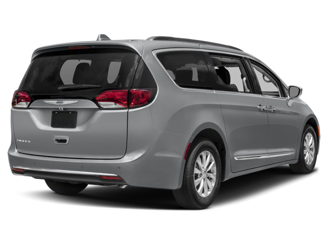 Used 2018 Chrysler Pacifica Touring L with VIN 2C4RC1BG5JR127817 for sale in Parma, OH