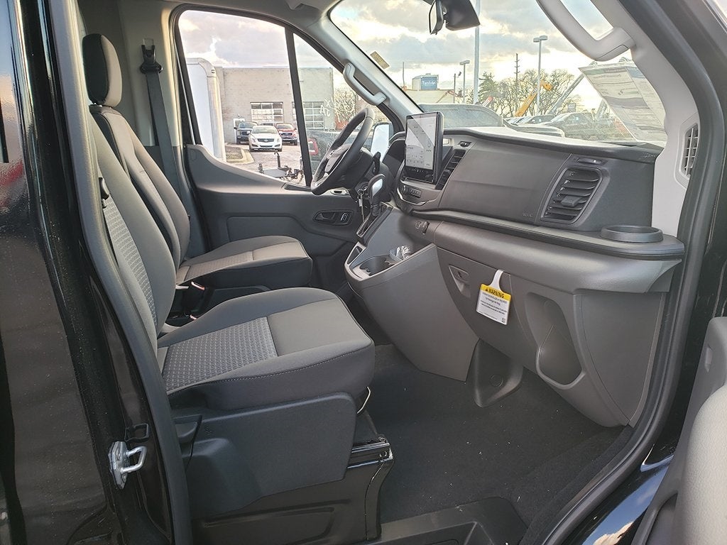 2025 Ford Transit-350 XL