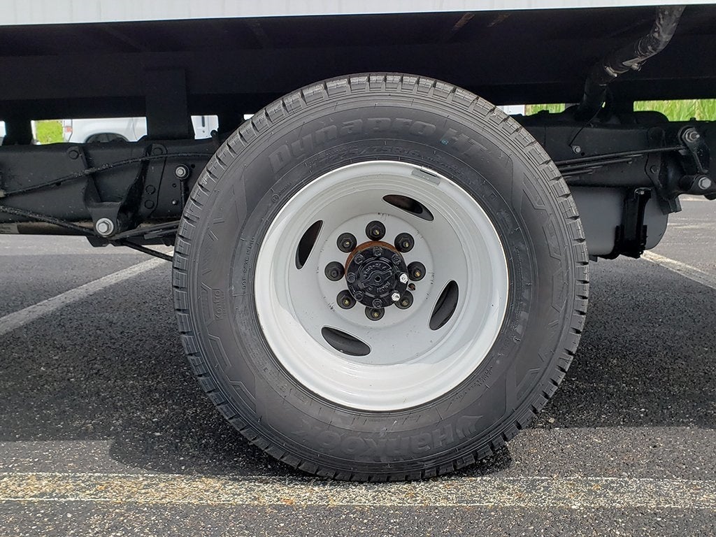 2026 Ford E-350SD Base Cutaway