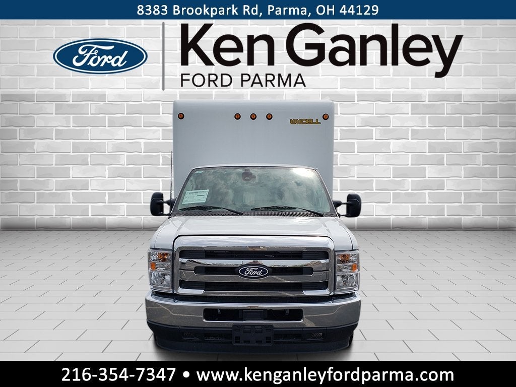 2026 Ford E-350SD Base Cutaway