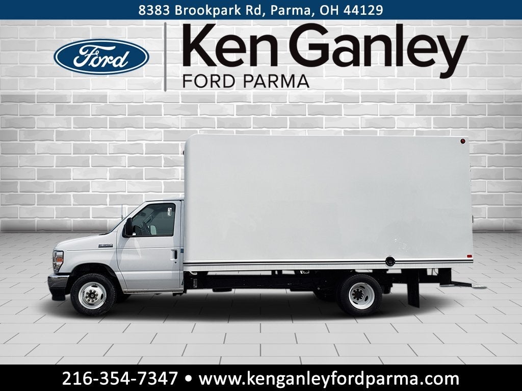 2026 Ford E-350SD Base Cutaway