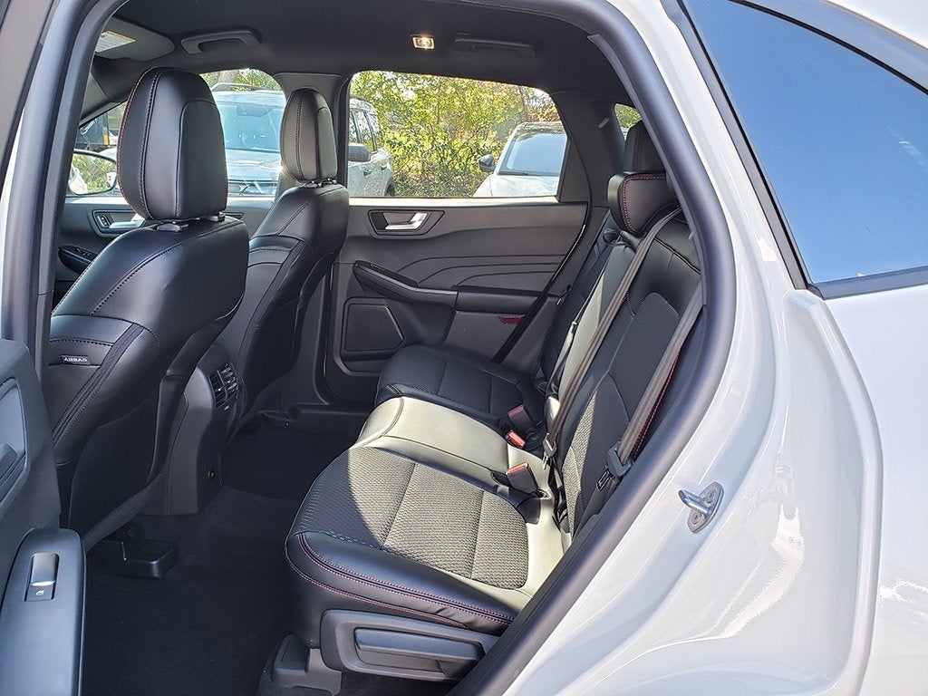 2025 Ford Escape Hybrid ST-Line