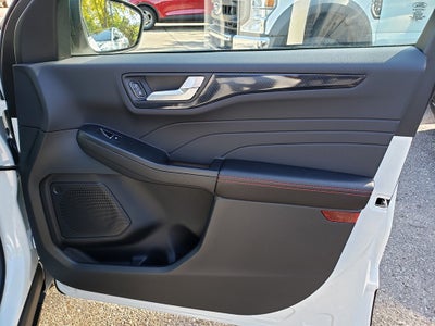 2025 Ford Escape Hybrid ST-Line