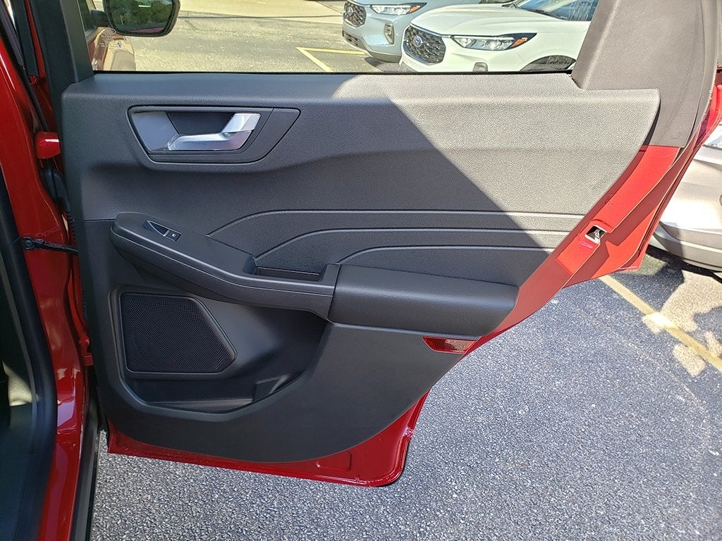 2026 Ford Escape Hybrid ST-Line Select