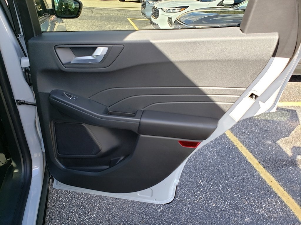 2026 Ford Escape Hybrid ST-Line Select