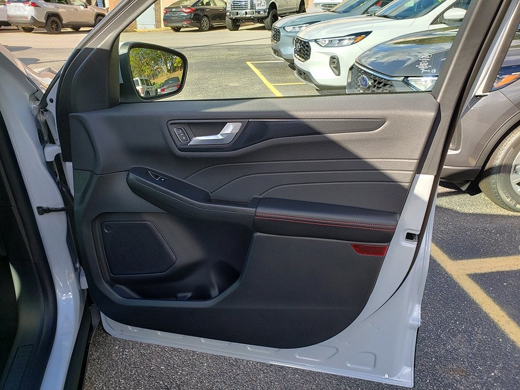 2026 Ford Escape Hybrid ST-Line Select