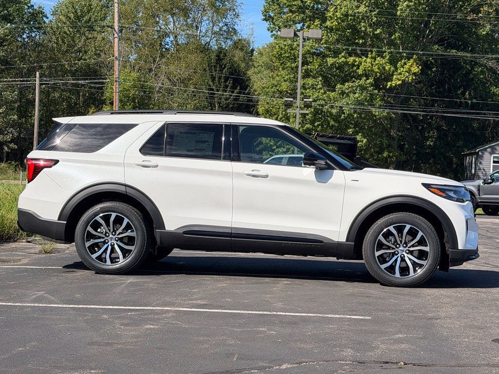 2027 Ford Explorer ST-Line