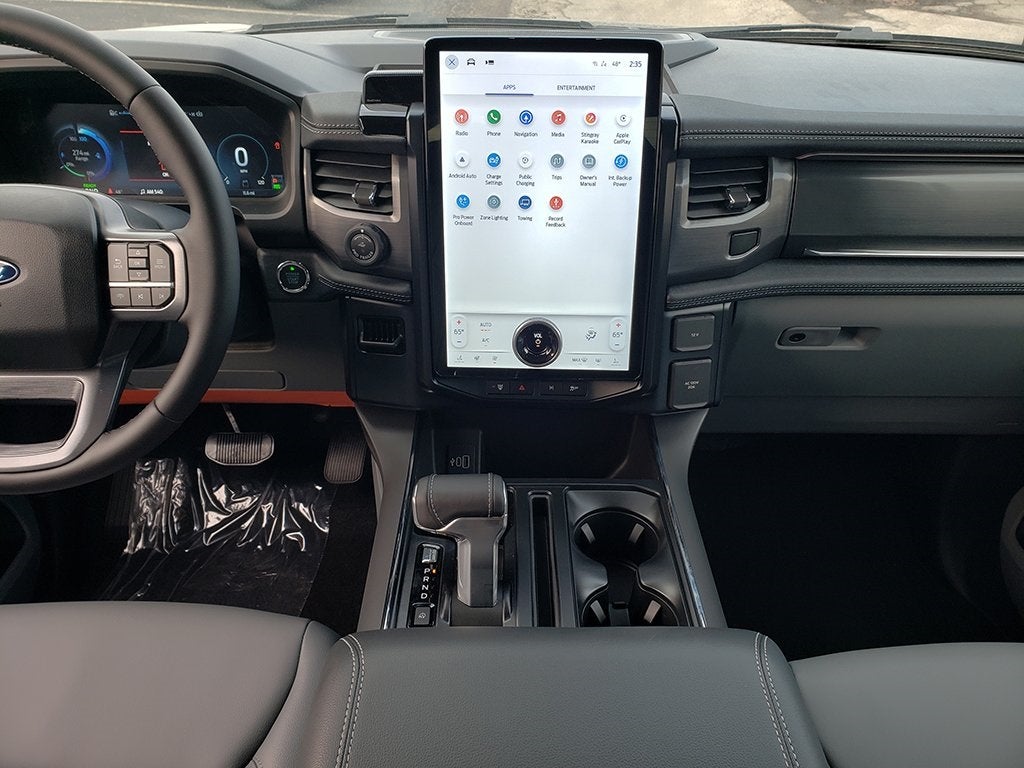 2025 Ford F-150 Lightning Flash