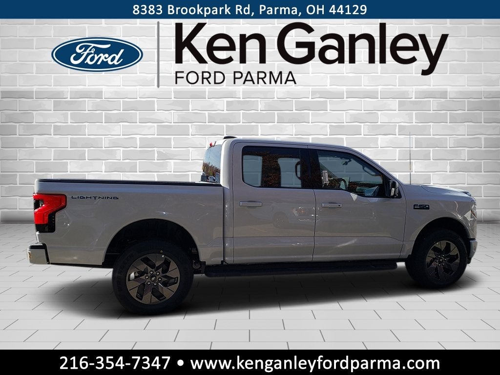 2025 Ford F-150 Lightning Flash