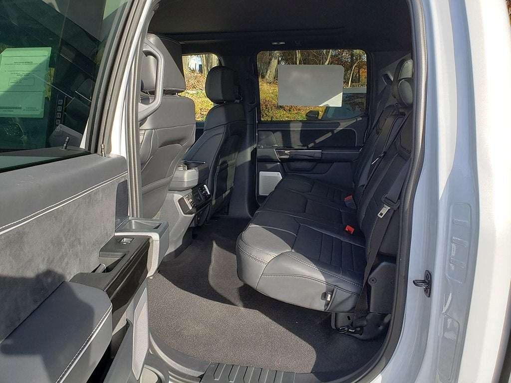 2025 Ford F-150 Lightning Platinum