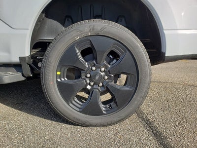 2025 Ford F-150 Lightning Platinum