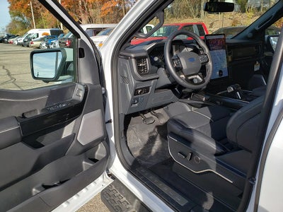 2025 Ford F-150 Lightning Platinum