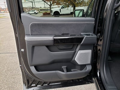 2025 Ford F-150 Lightning Platinum