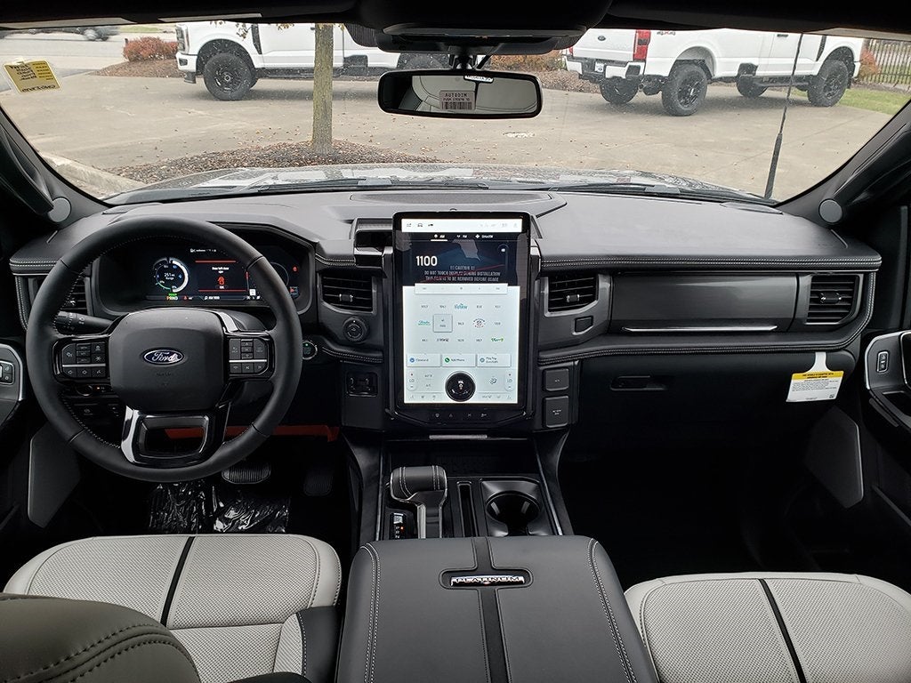 2025 Ford F-150 Lightning Platinum