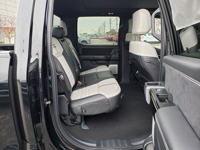 2025 Ford F-150 Lightning Platinum