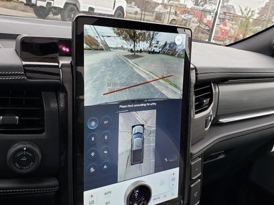 2025 Ford F-150 Lightning Platinum