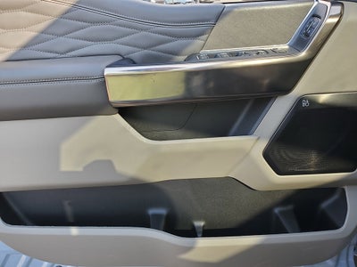 2027 Ford F-350SD Platinum DRW