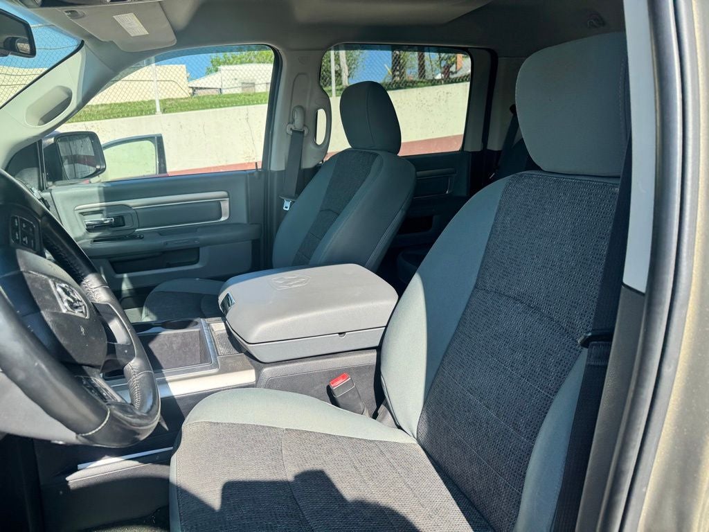 2015 RAM 1500 SLT