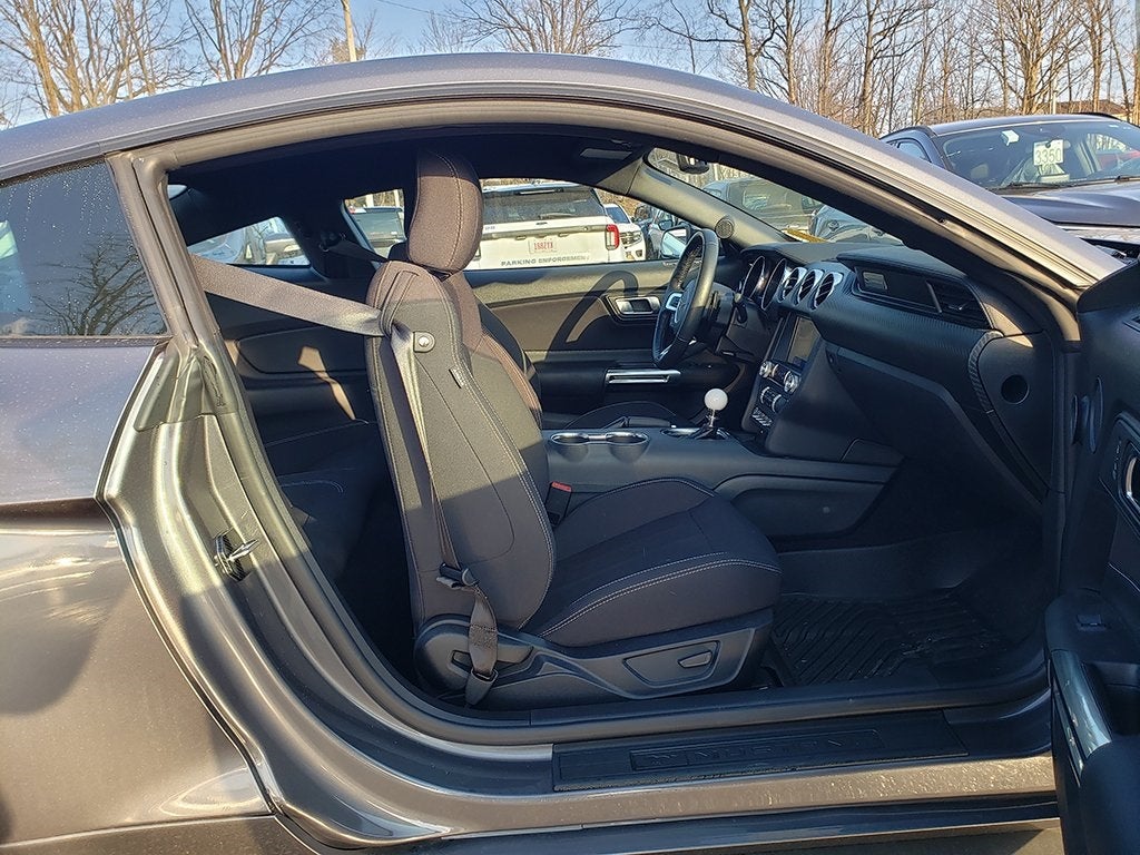 2021 Ford Mustang EcoBoost