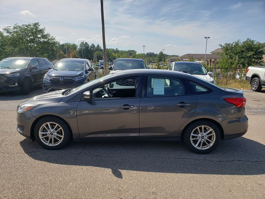 Used 2015 Ford Focus SE with VIN 1FADP3F29FL383201 for sale in Parma, OH