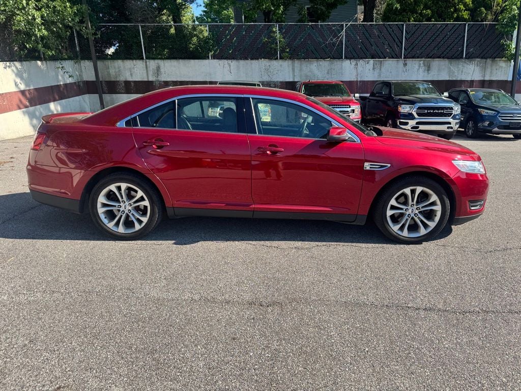 2013 Ford Taurus SEL
