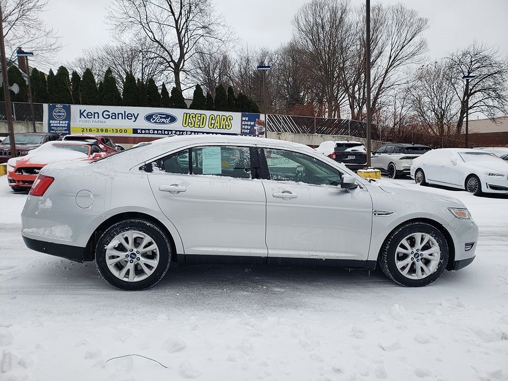 2010 Ford Taurus SEL