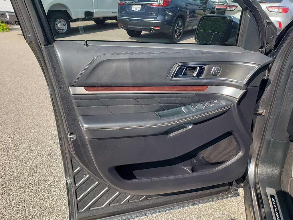 2019 Ford Explorer Platinum
