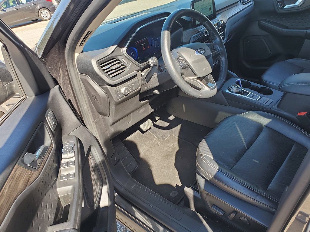 2020 Ford Escape Hybrid Titanium