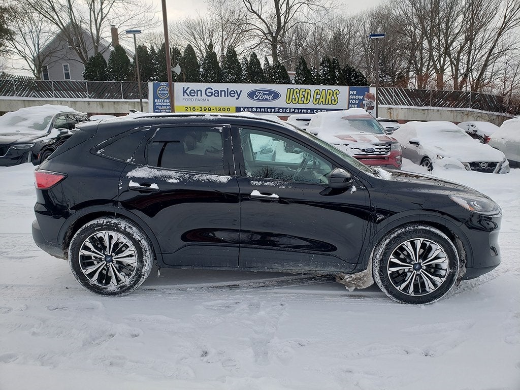 2021 Ford Escape SE