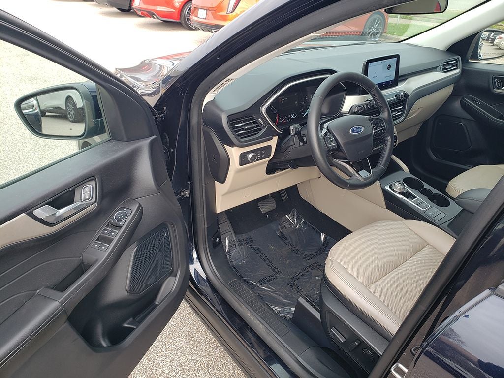 2021 Ford Escape SEL