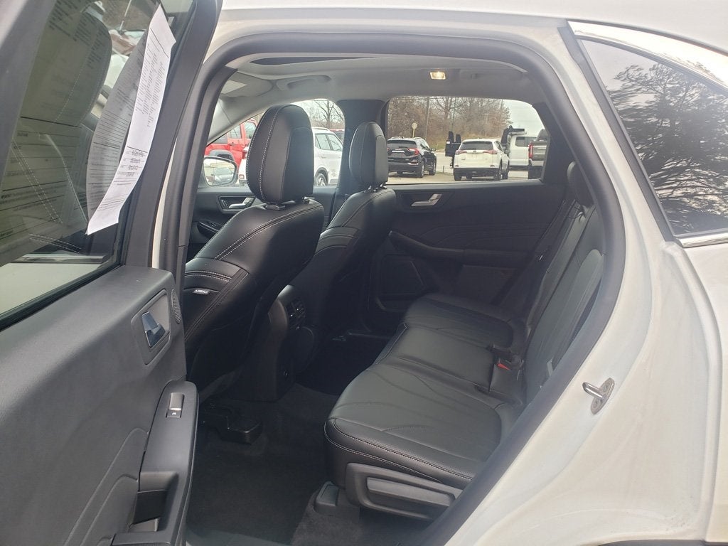 2025 Ford Escape Platinum