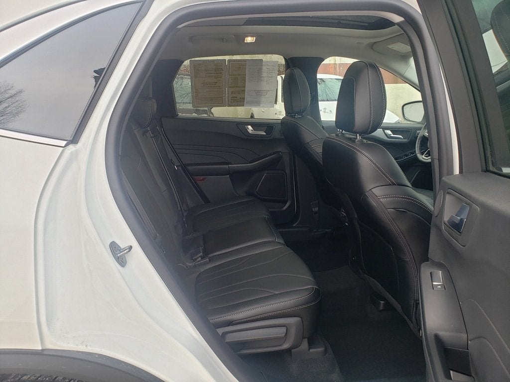 2025 Ford Escape Platinum