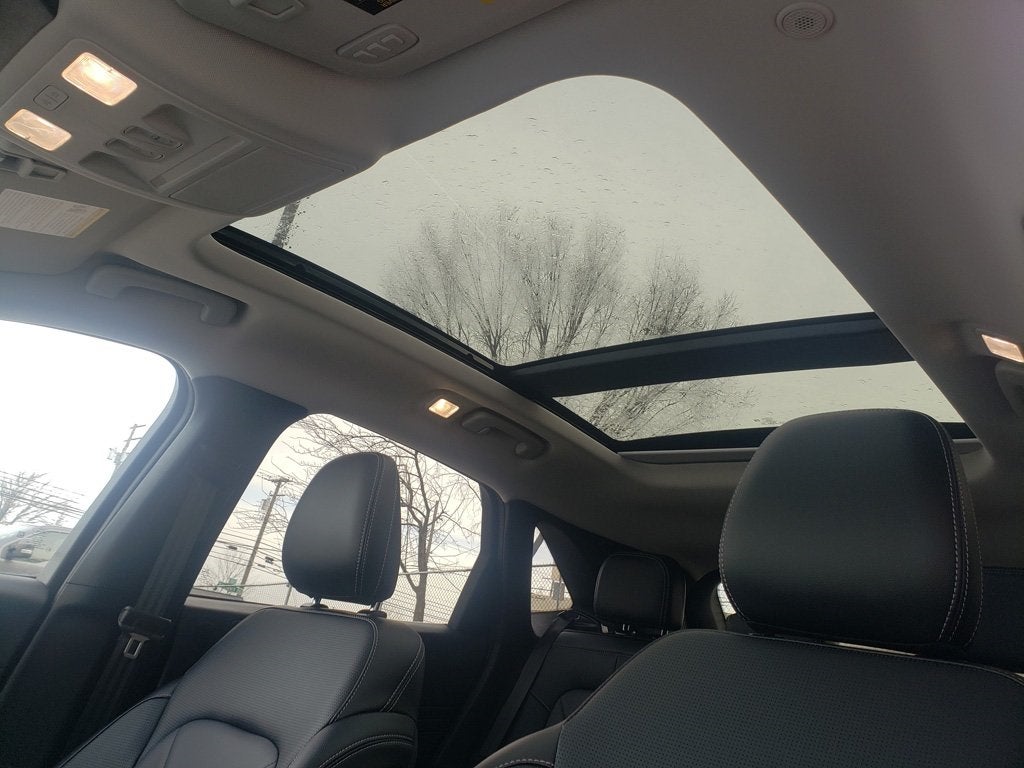 2025 Ford Escape Platinum