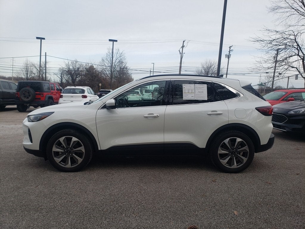 2025 Ford Escape Platinum