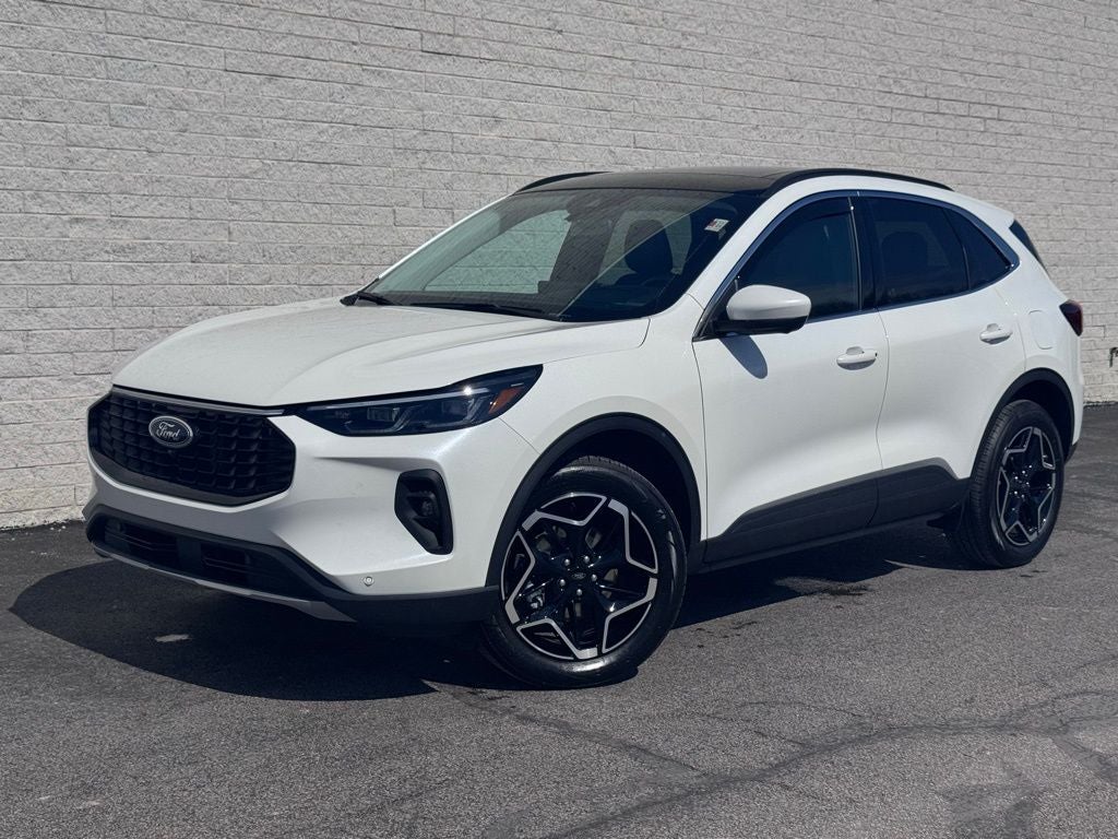 2026 Ford Escape Hybrid Platinum