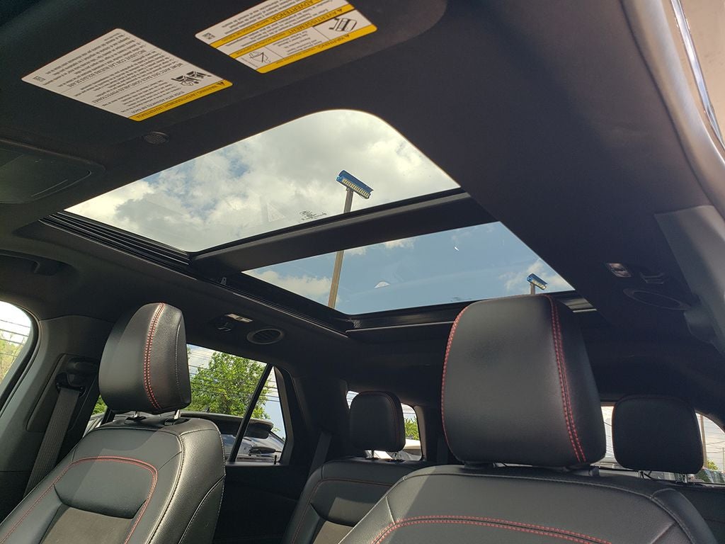2023 Ford Explorer ST-Line