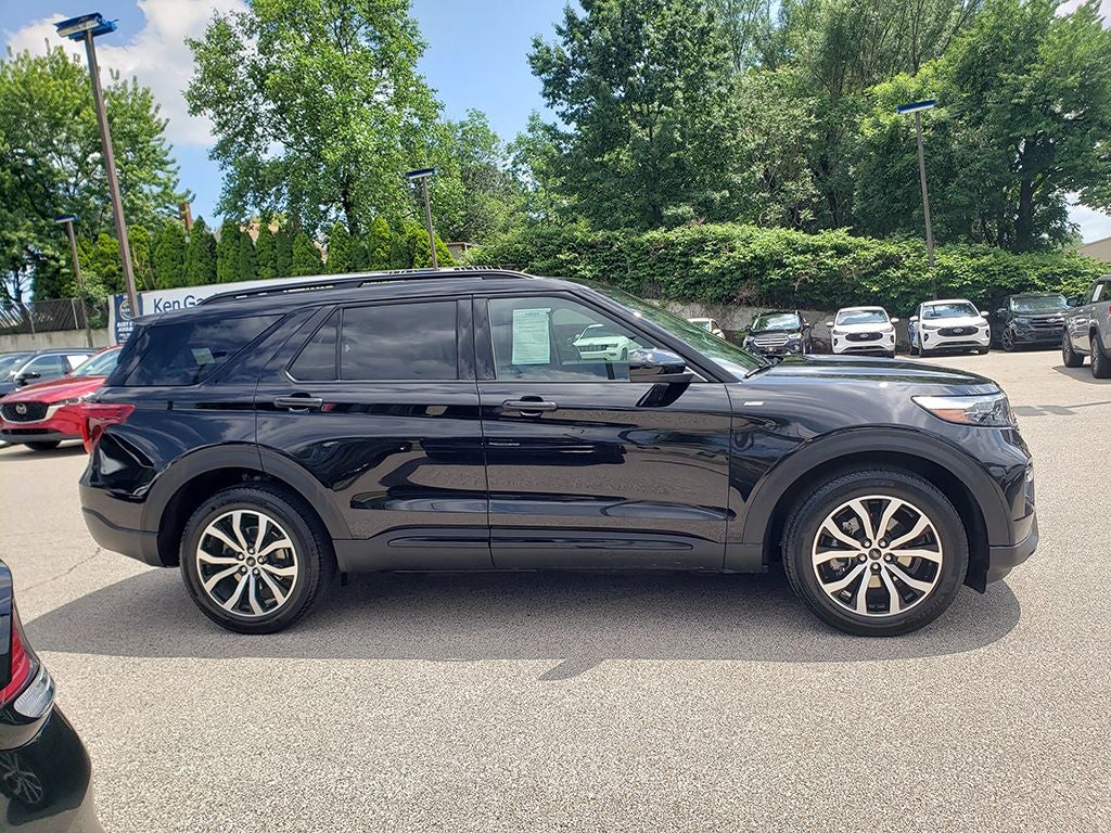 2023 Ford Explorer ST-Line