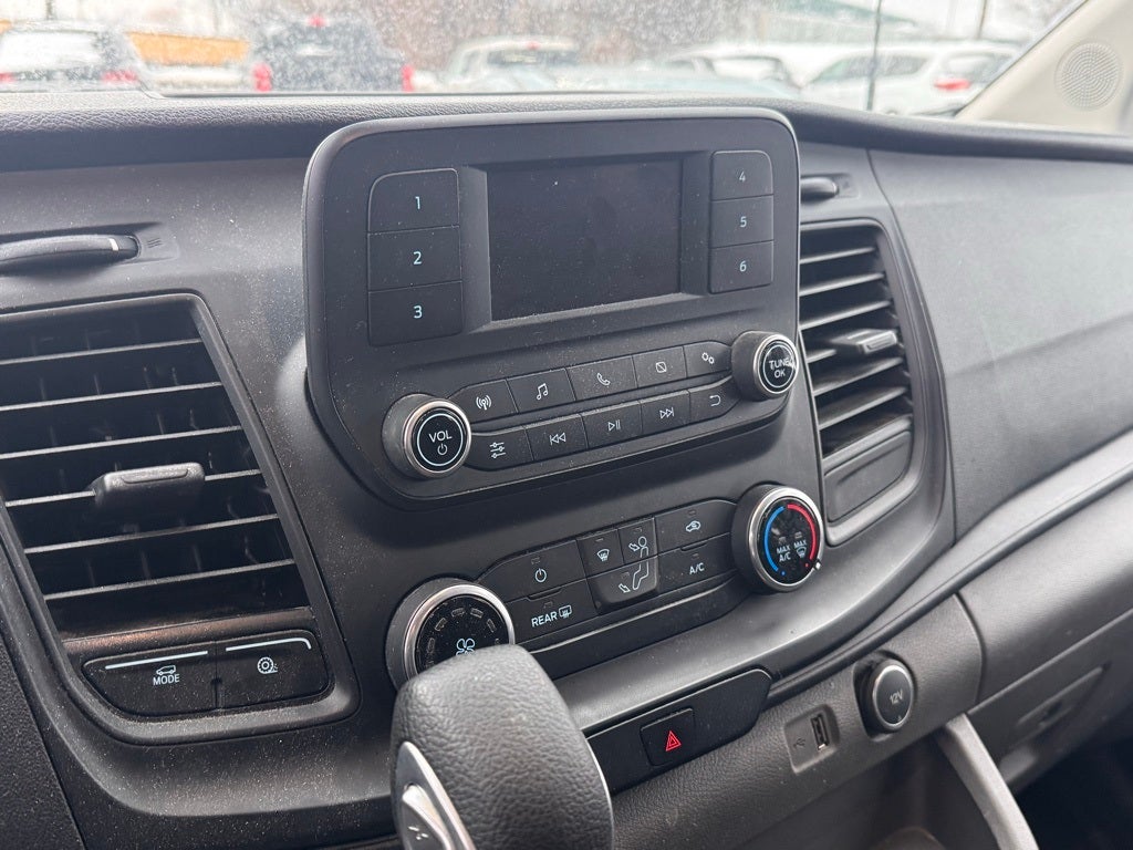 2022 Ford Transit-250 Base