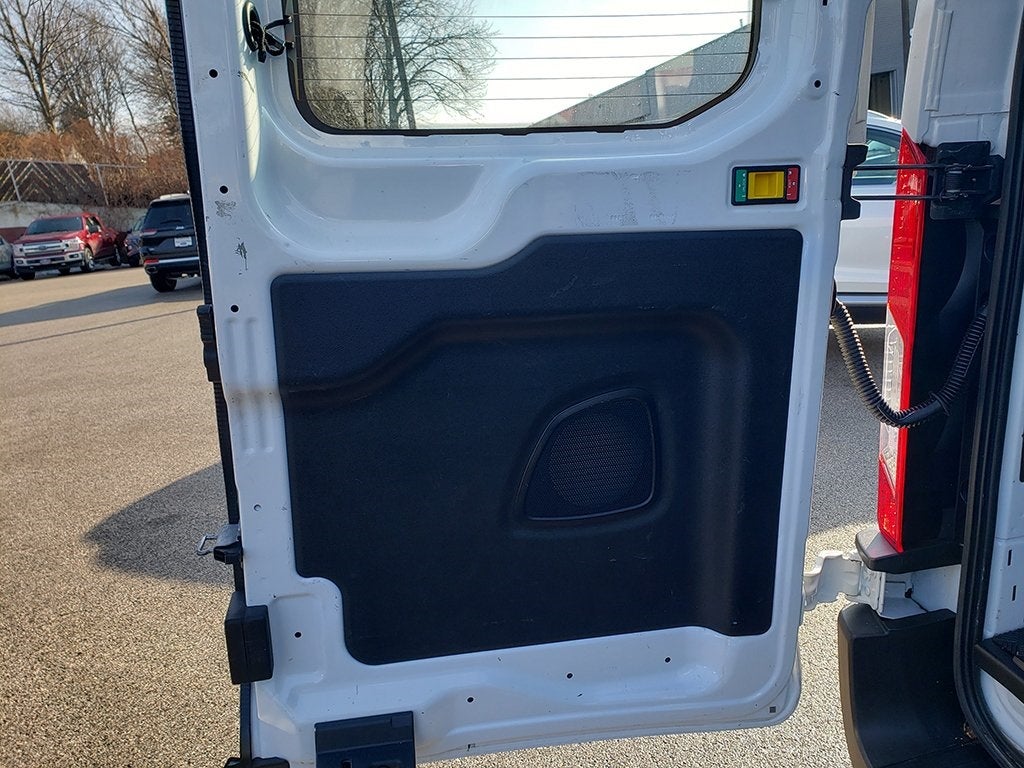 2022 Ford Transit-250 Base