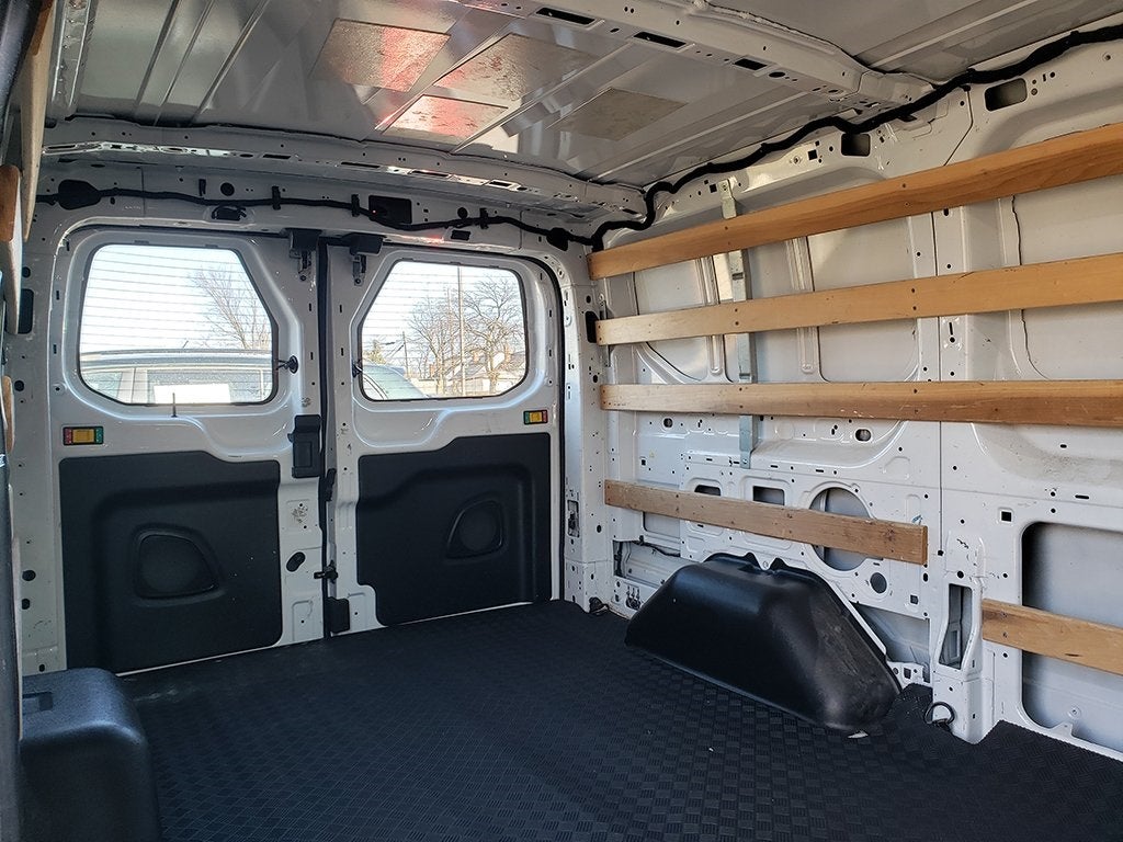 2022 Ford Transit-250 Base