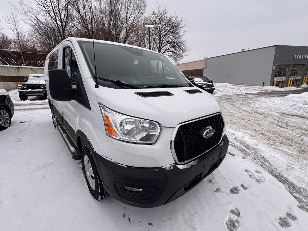 2022 Ford Transit-250 Base