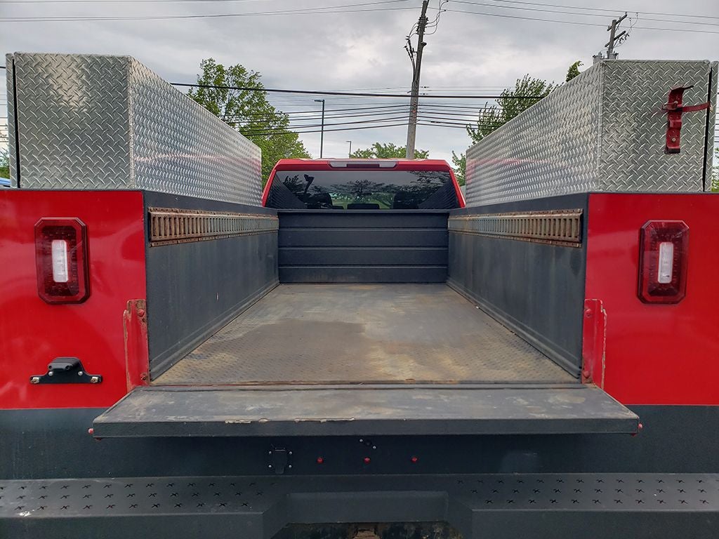 2023 GMC Sierra 3500HD Chassis Cab Pro