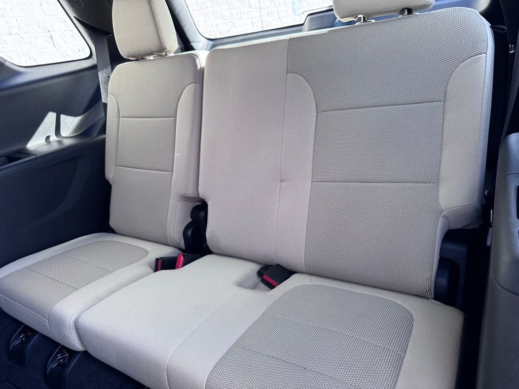 2023 Chevrolet Traverse LS w/1LS