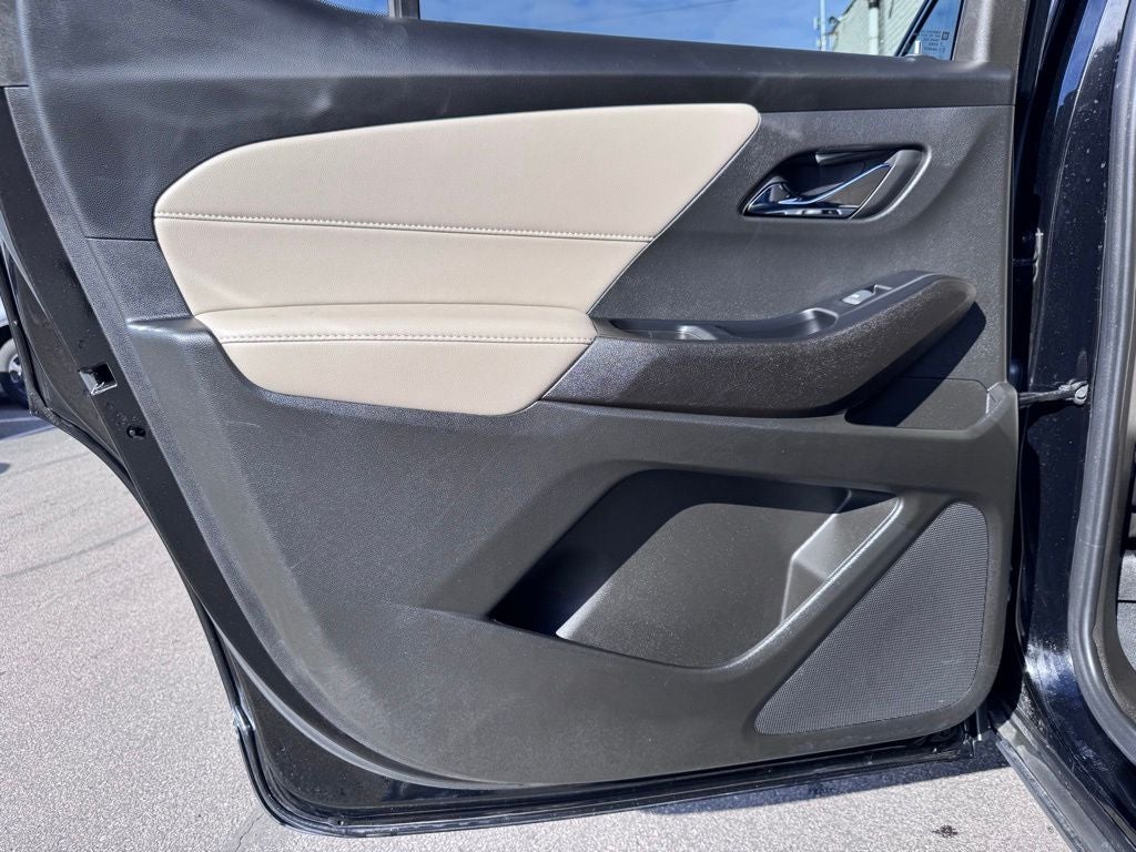 2023 Chevrolet Traverse LS w/1LS