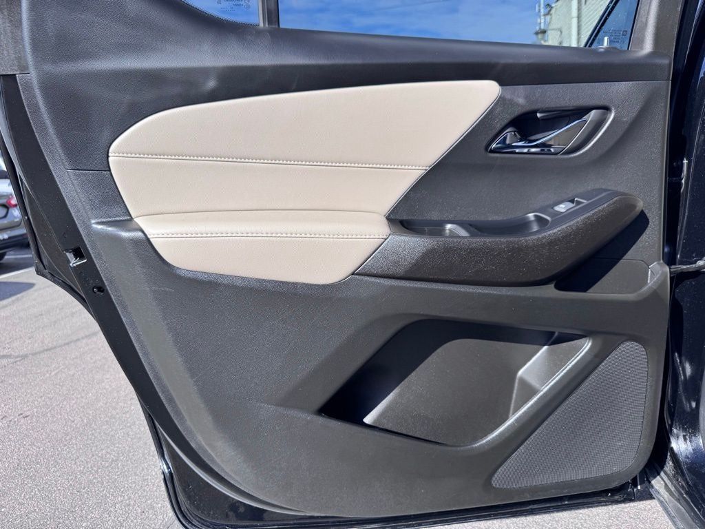 2023 Chevrolet Traverse LS w/1LS