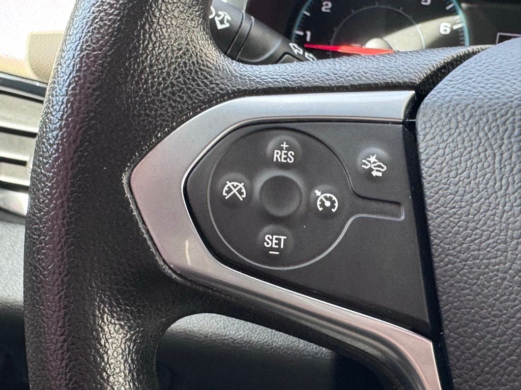2023 Chevrolet Traverse LS w/1LS