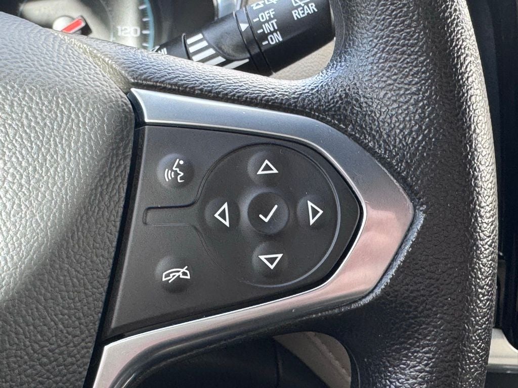 2023 Chevrolet Traverse LS w/1LS