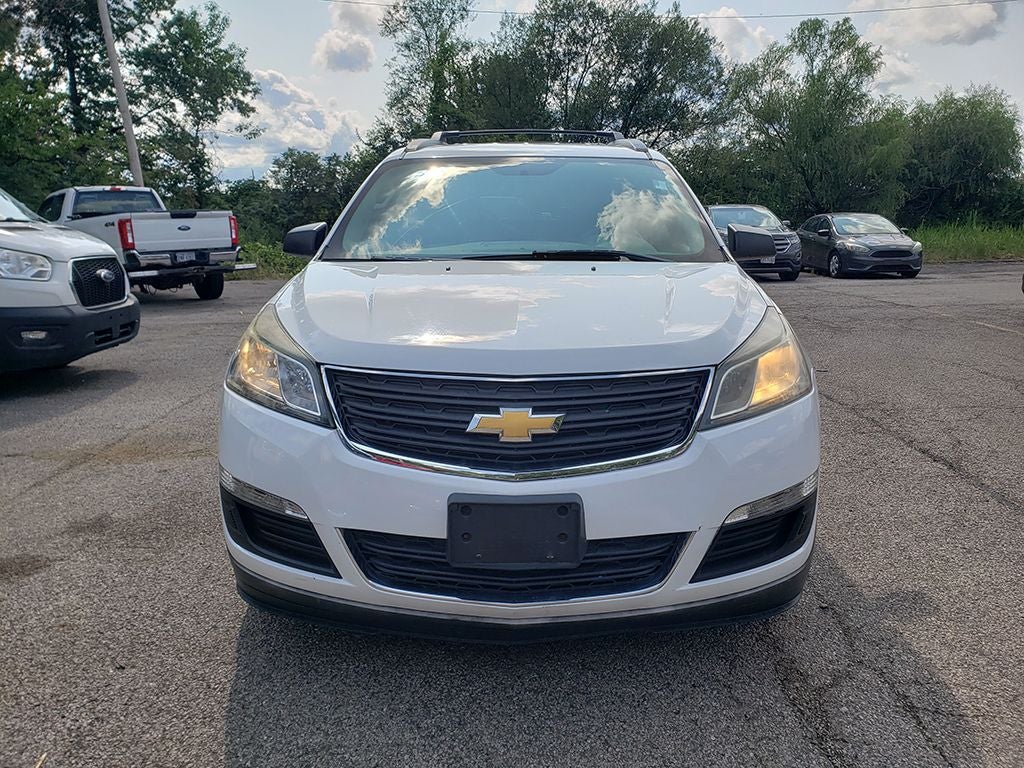 Used 2017 Chevrolet Traverse LS with VIN 1GNKRFKD6HJ254195 for sale in Parma, OH