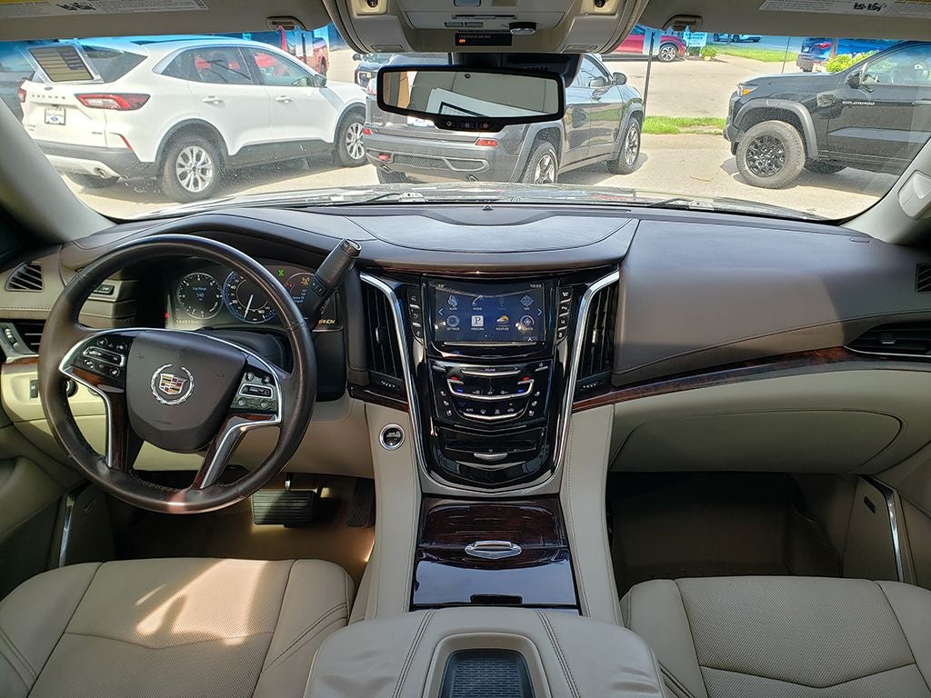2015 Cadillac Escalade Luxury