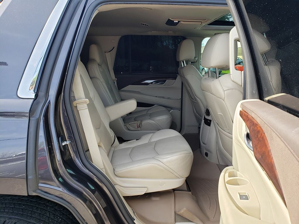 2015 Cadillac Escalade Luxury